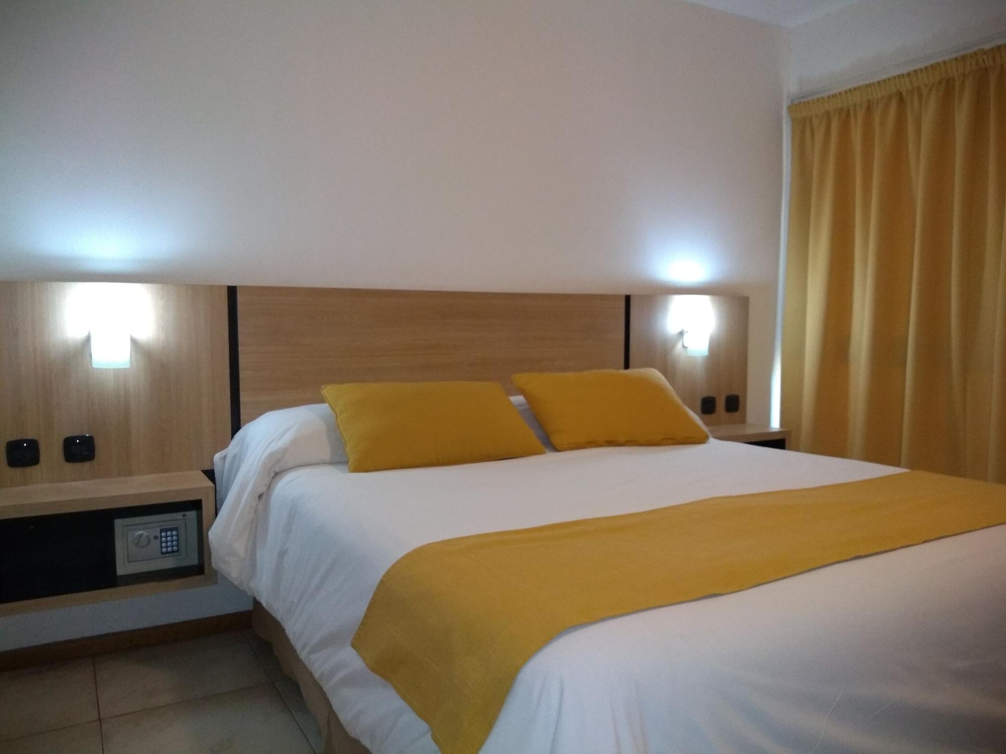 Premium Mendoza Apart Hotel מראה חיצוני תמונה
